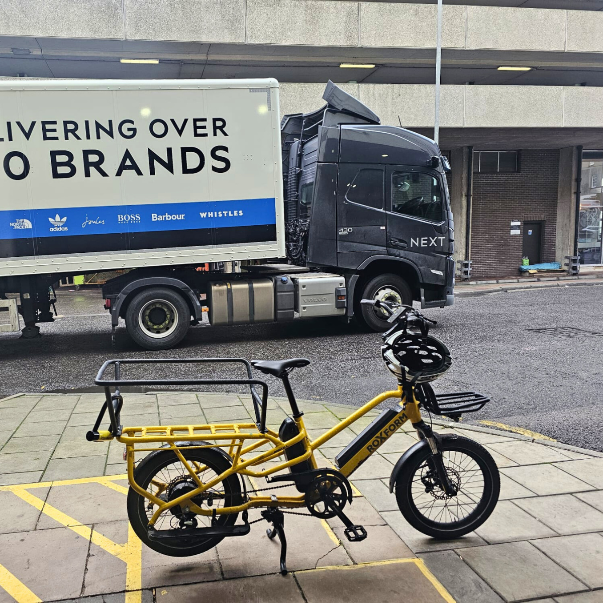 The Longtail Cargo E-Bike: The Most Logical Vehicle for Everyday Life in the UK