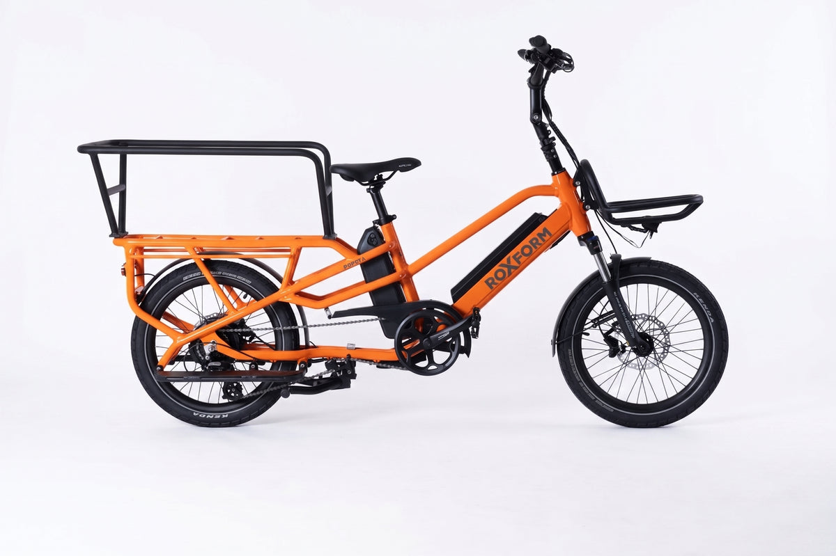 Roxform PORTO L with the Family Pack fitted [addon:family-pack-caboose-footrest-without-cushion]